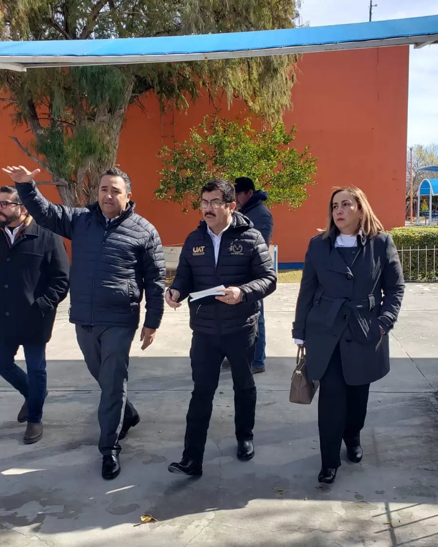 Rector Dámaso Anaya supervisa obras de la UAT en Nuevo Laredo