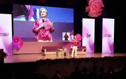 Presenta María de Villarreal su segundo informe de actividades al frente del DIF Tamaulipas