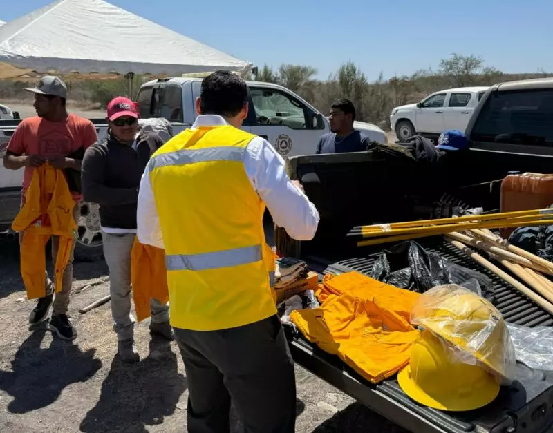 Colaboran brigadistas de SEDUMA en combate a incendio de González