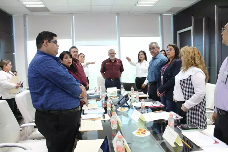 En Obras Públicas, toman protesta a integrantes del COCODI