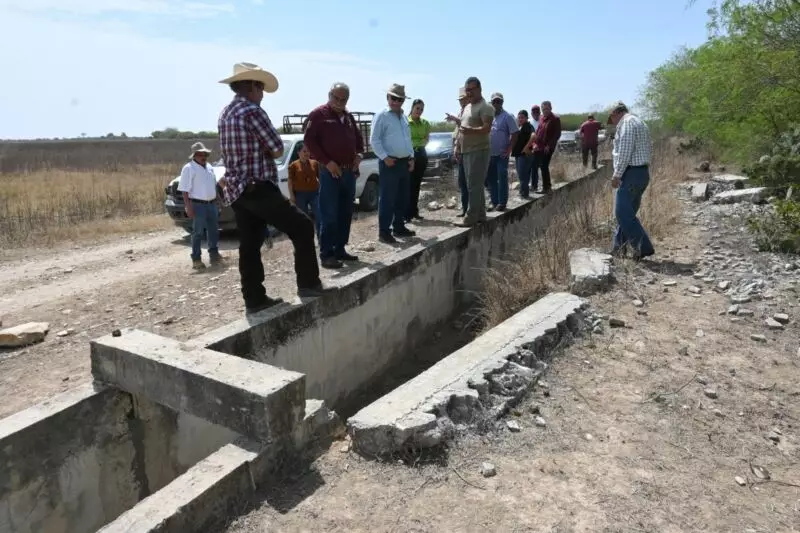 Recorre secretario de Desarrollo Rural unidad de riego “La Loba” en Jiménez