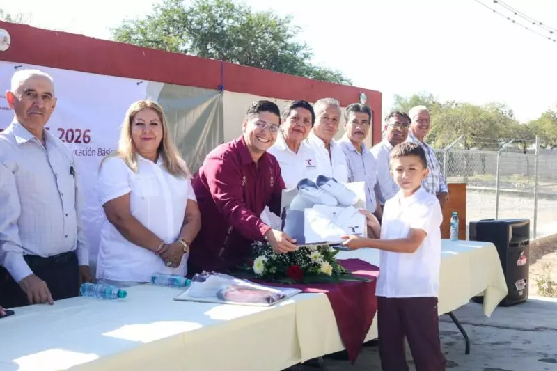 Inaugura director del INJUVE Ciclo Escolar 2025-2026 en la Escuela “Redención del Campesino” municipio de Bustamante