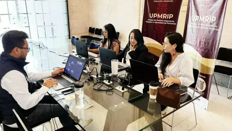 Más de mil servidores públicos de la SSPT son capacitados en materia migratoria y derechos humanos