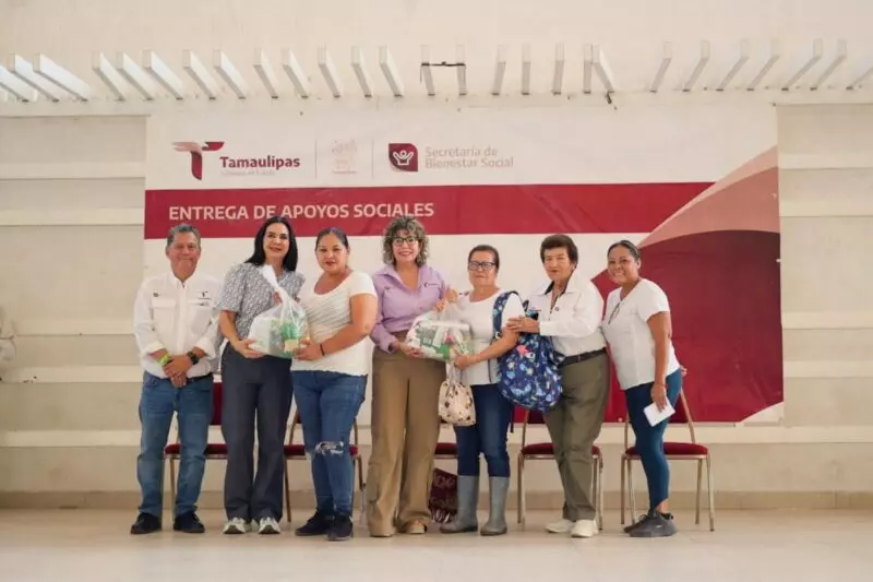 Cumple gobernador con despicadoras