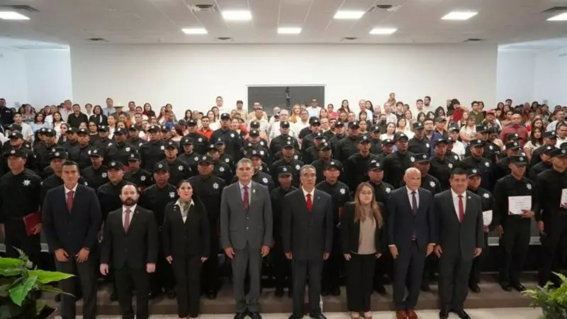 Se gradúan 83 cadetes del Curso de Formación Inicial para Guardia Estatal en la USJT