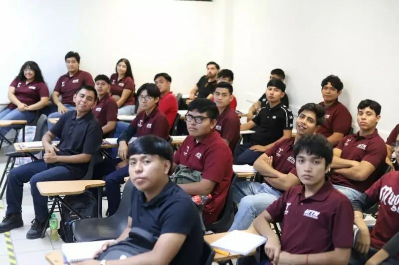 Inicia UTTN ciclo escolar con matrícula histórica